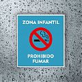  Vinilo adhesivo ZONA INFANTIL - PROHIBIDO FUMAR 07217