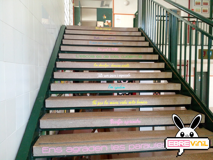 viilos decorativos para escaleras de colegios de primaria