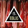  Vinilo con impresión de alto impacto para escaparates – Señalización visual de ofertas de rebajas 05702