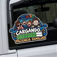 Pegatina Troquelada Cargando Paciencia Familiar | Vinilo Impreso para Luneta Trasera del Coche 09995