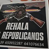 Vinilo Adhesivo Personalizado para Remolque de Rehala: Personalización y Resistencia en el Transporte de Perros de Caza