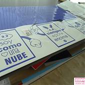 Posiblemente, uno de los vinilos decorativos de texto más originales que encontrarás en internet