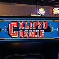 Marquesina Calypso Cosmic – Gráfica Adhesiva para Máquina Recreativa (1985) 010034