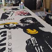 Obra de Banksy con máscara de vinilo!