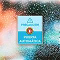  ¡Asegura tu Espacio con Elegancia! Vinilo Adhesivo para Puertas Automáticas de Cristal 09442