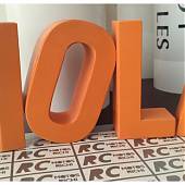 Letras Metálicas con Relieve: Impacto Visual y Versatilidad en la Decoración y los Entornos Profesionales