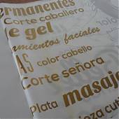 Cómo personalizamos un vinilo decorativo para peluquerías