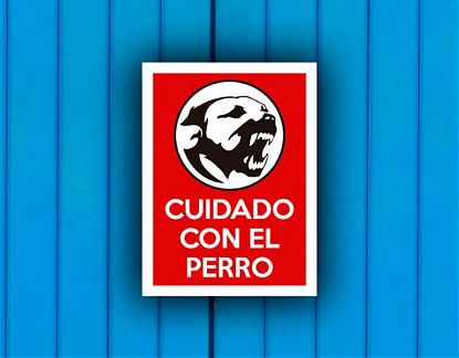  Vinilo adhesivo a modo de cartel disuasorio CUIDADO CON EL PERRO 06401