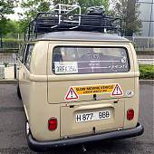 Diseño y fabricación de vinilos magnéticos para la decoración de una furgoneta Volkswagen clásica