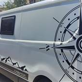 Transformando furgonetas camper con vinilos decorativos: Personalización sobre ruedas!