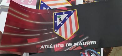 ¿Es posible decorar el panel de control del mueble de tu BARTOP con decoraciones del Atlético de Madrid?