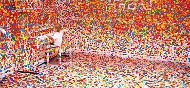 ¿Qué ocurre cuando les das a los niños miles de vinilos?