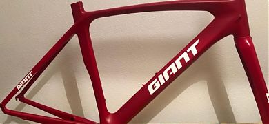 Máscara de vinilo para la decoración de una bicicleta GIANT