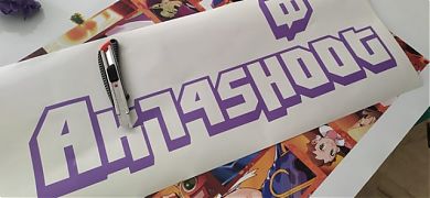 Tu logotipo TWITCH personalizado- Así te lo fabricamos en vinilo adhesivo
