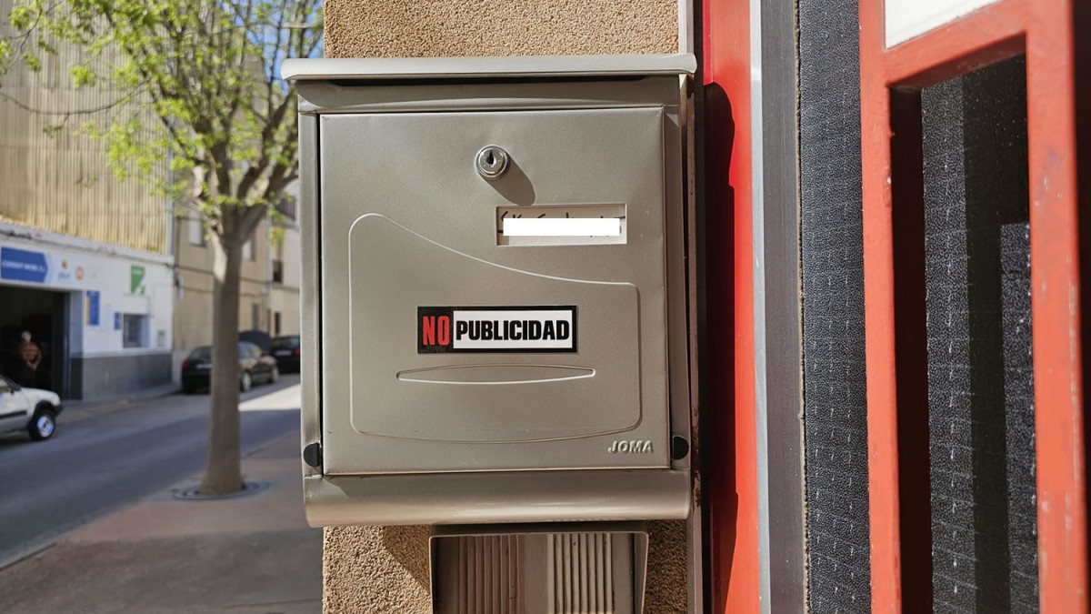 Pegatina no publicidad