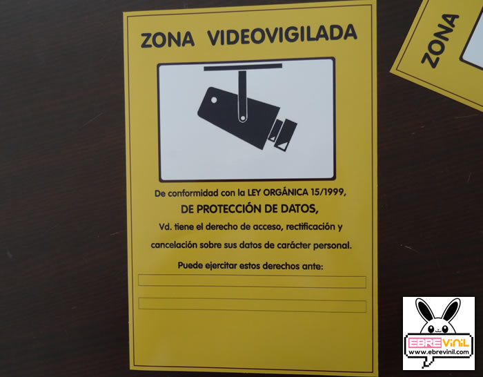 Pegatinas y vinilos adhesivos zona videovigilada