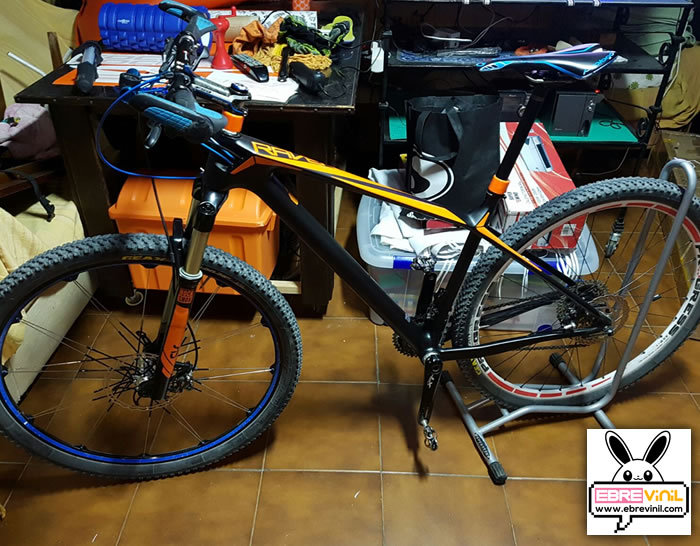 Vinilos, adhesivos y pegatinas para ruedas MTB