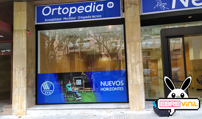 Vinilos para escaparates, vehículos y decoración