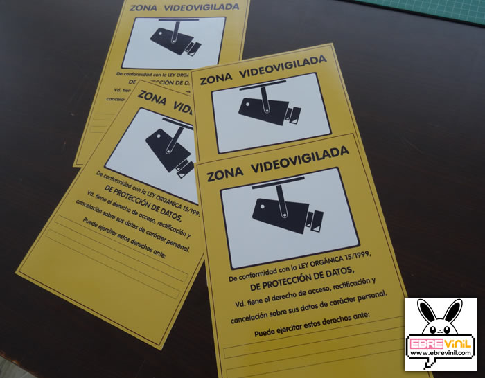 cartel informativo de zona videovigilada