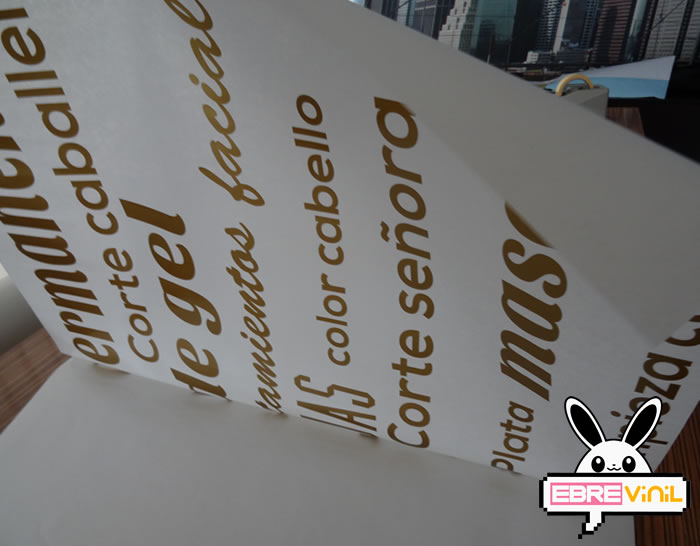 decorar peluquerías con vinilos decorativos