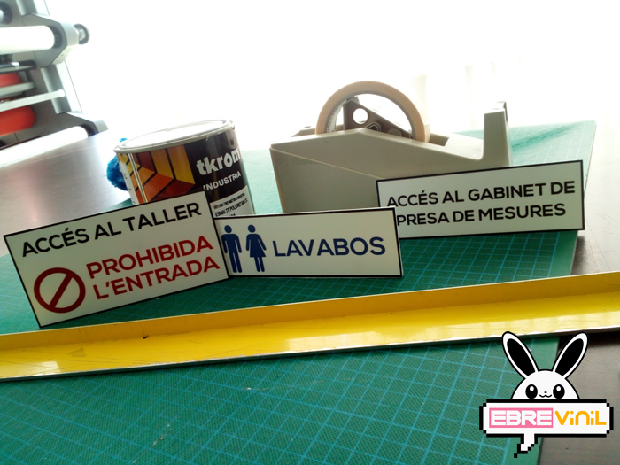 etiquetas informativas vinilo