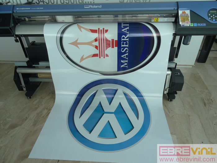 impresiones gran formato tiendas ventanales, cristaleras, escaparates en vinilo laminado