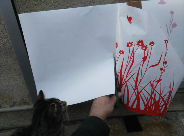 la manera más fácil y sencilla de colocar un vinilo decorativo