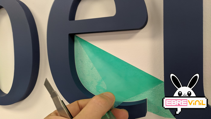 letras y logotipoas corpóreos