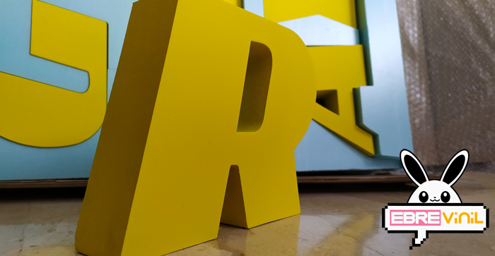 pvc letras con relieve