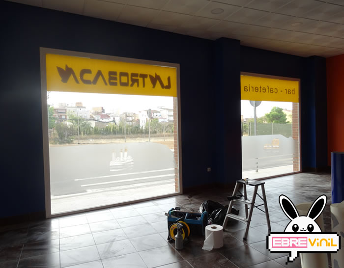 rotulación vidrieras bar cafetería restaurante