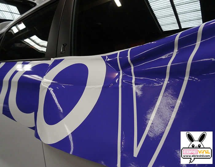 vinilo de fundición rótulos coches empresa