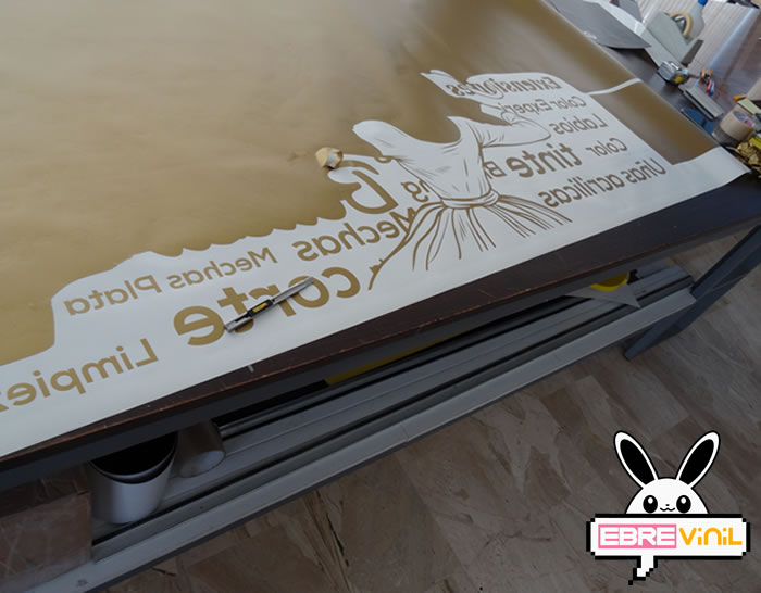 vinilos decorativos personalizados a medida para peluquerías unisex