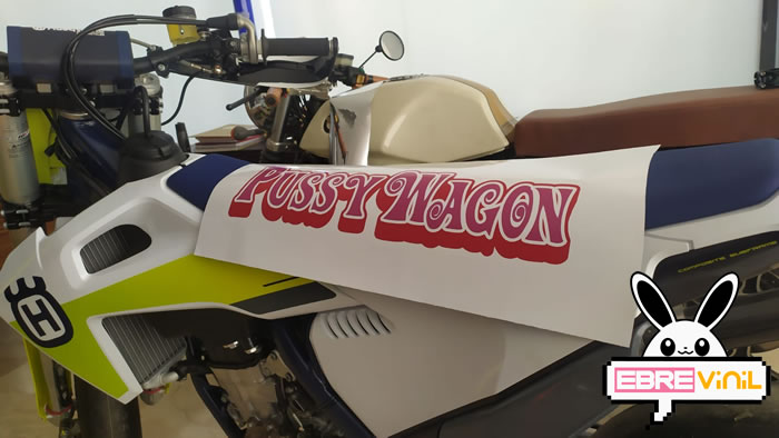 vinilo decorativo pussywagon