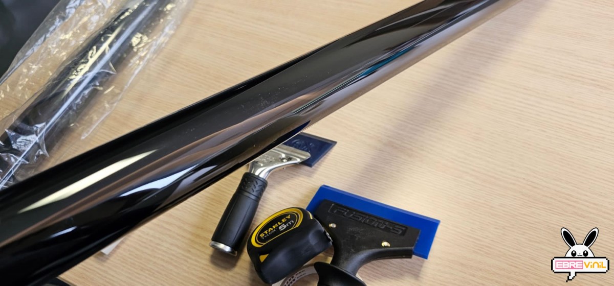 Láminas y vinilos de protección solar para sus ventanas