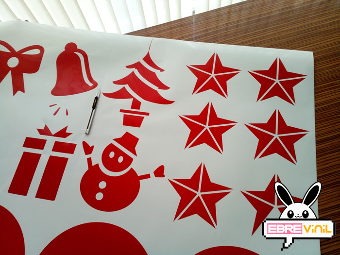 vinilos navideños con adornos, campanas, abetos, velas, papa noel