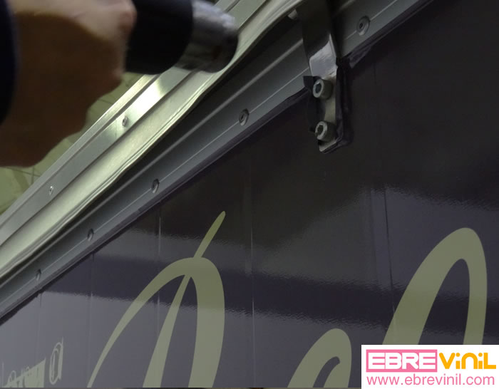 cómo colocar y rotular con vinilo air free un vehículo