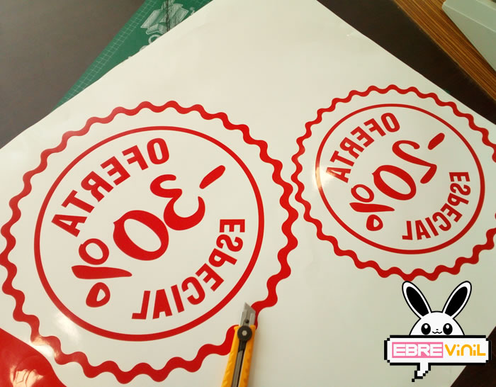 vinilos para escaparates personalizados